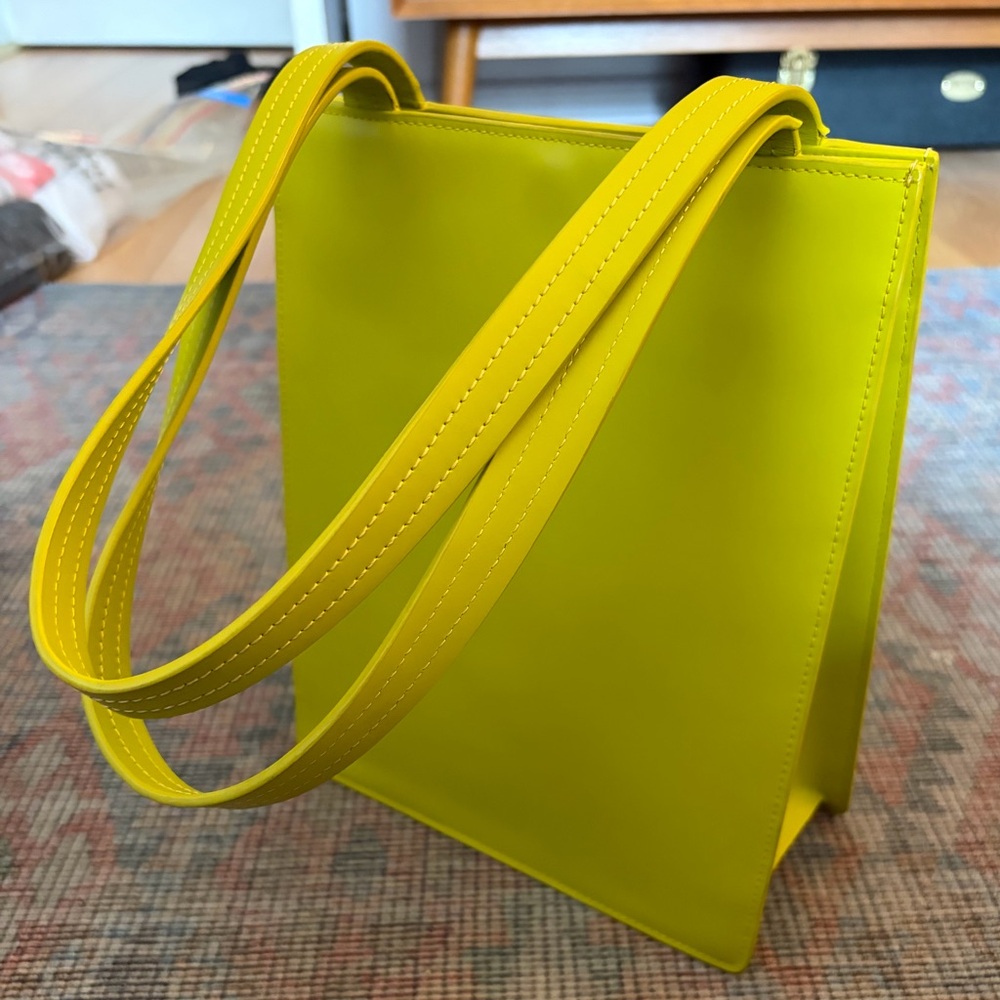 Baggu medium leather tote bag in Citron RARE
